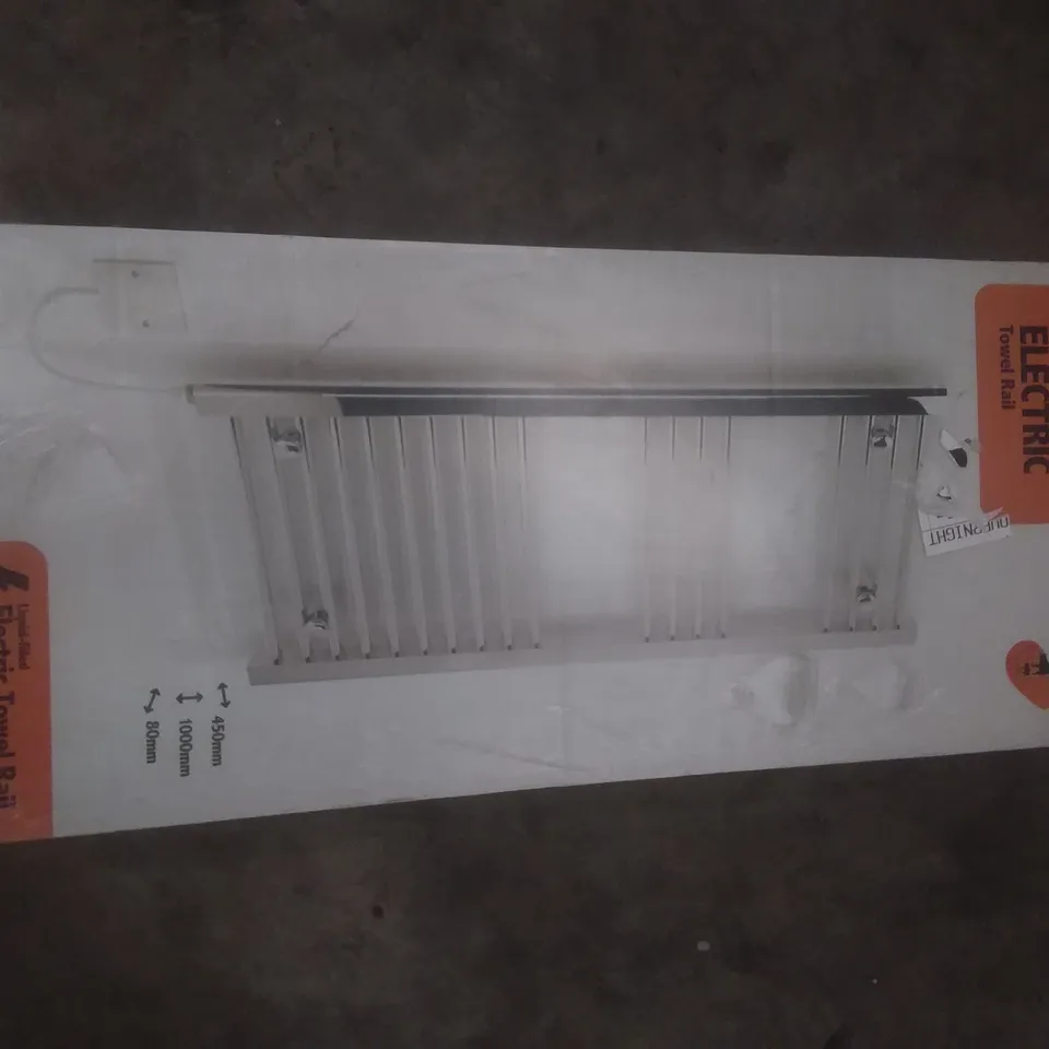 BOXED KUDOX ELECTRIC TOWEL RAIL LIQUID FILLED 250WATTS