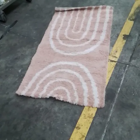 QUALITY DESIGNER AREA RUG - APPROXIMATELY 150X79