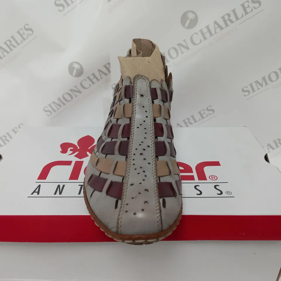 BOXED PAIR OF RIEKER INTERWEAVE LEATHER LOW HEEL BOOTS TAUPE, SIZE 6 UK