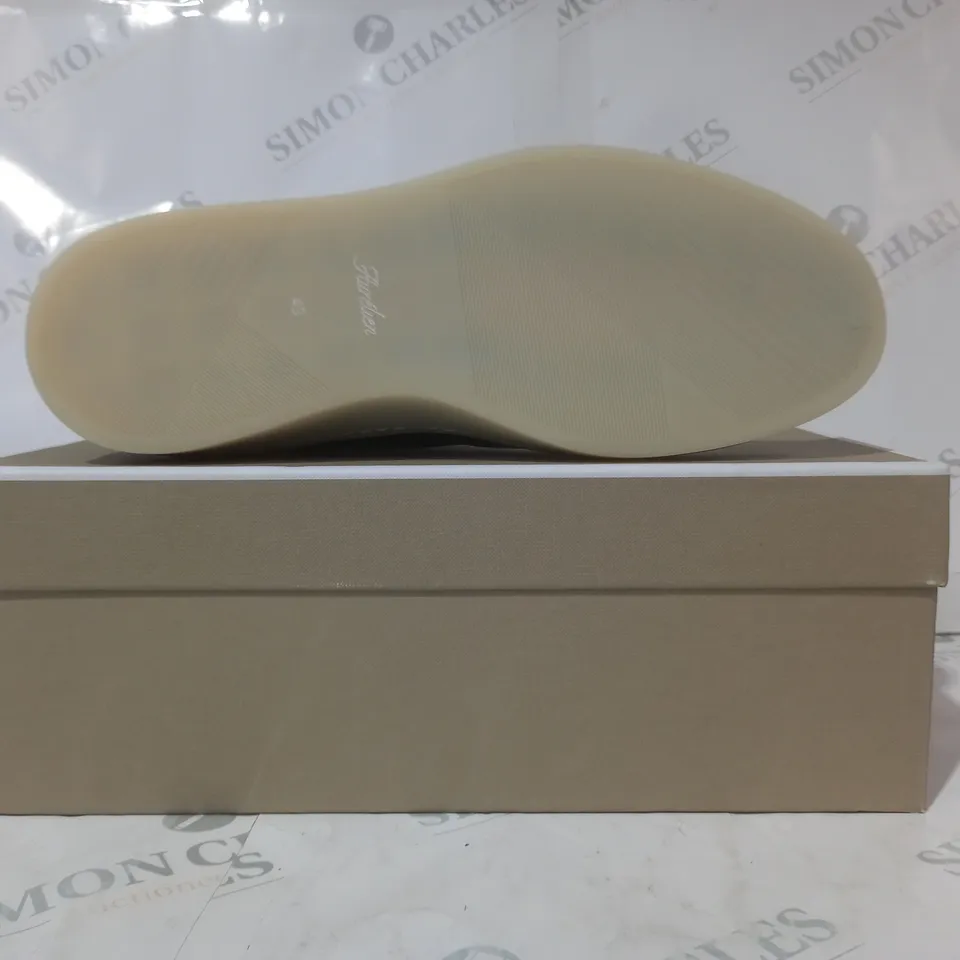 BOXED PAIR OF AURÉLIEN SUEDE CHELSEA BOOTS IN BLACK EU SIZE 43