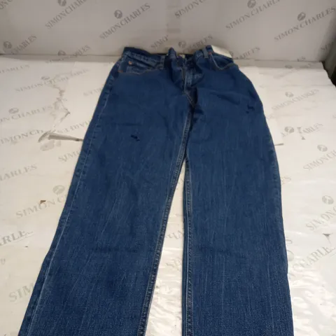 ABERCROMBIE AND FINCH DENIM JEANS SIZE 28