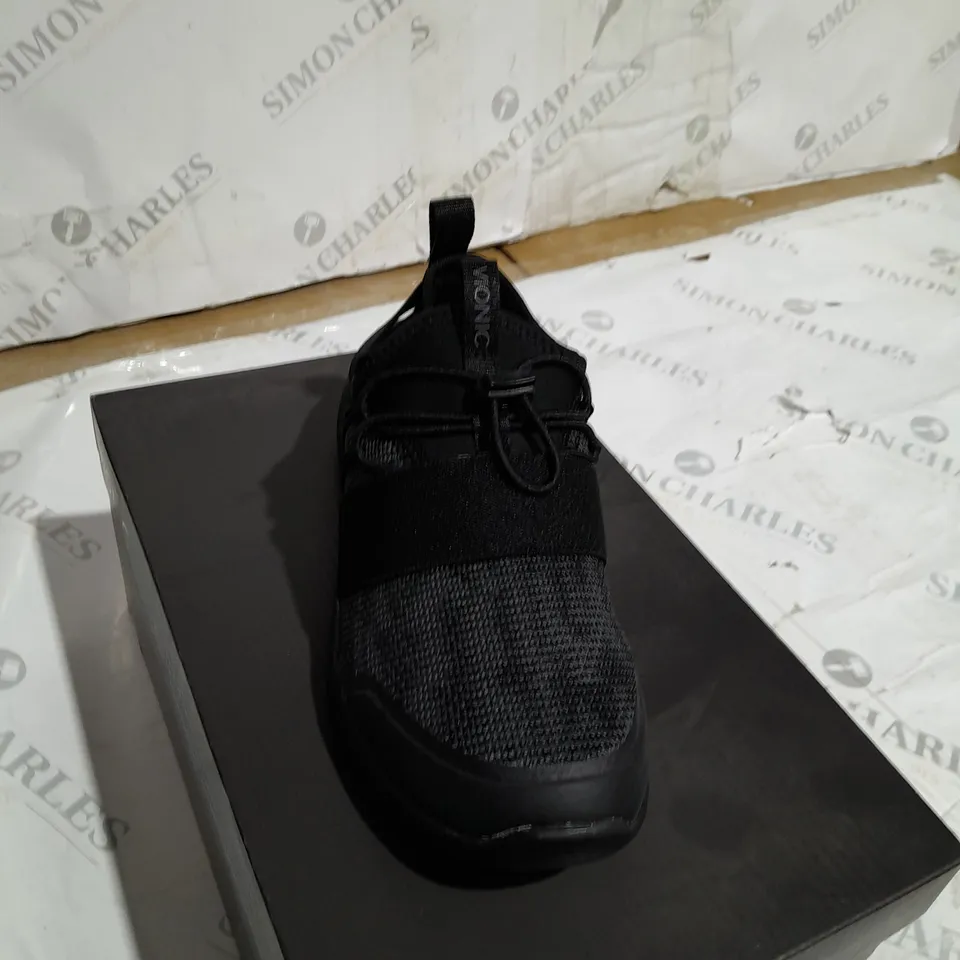 BOXED VIONIC ALANA TRAINERS BLACK AND GREY SIZE 3