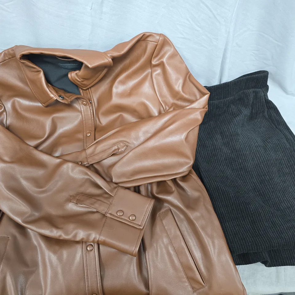 BOX OF APPROXIMATELY 15 ASSORTED CLOTHING ITEMS TO INCLUDE - JUMPERS - SHIRTS  PANTS , ETC 