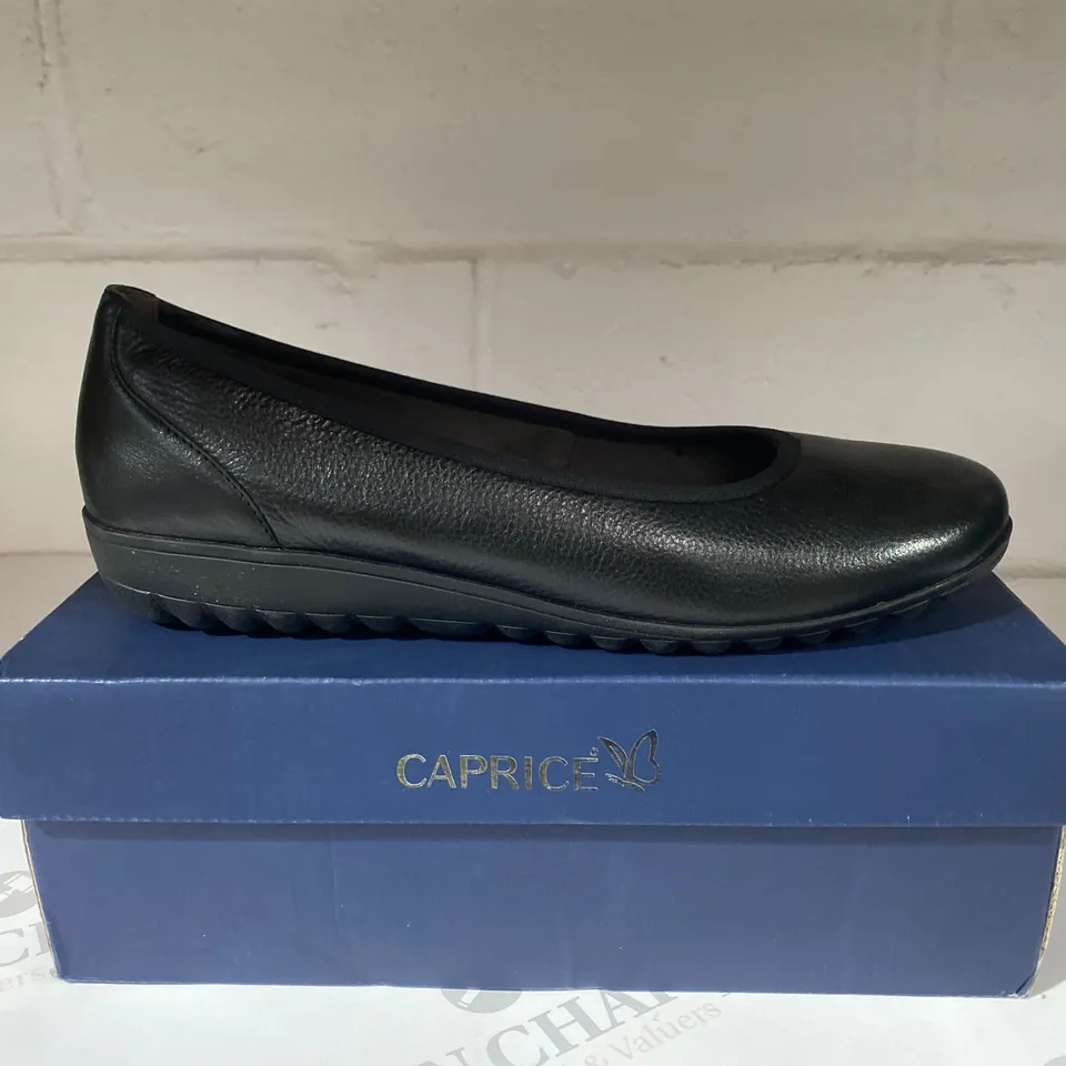 BOXED PAIR OF CAPRICE BLACK NAPPA SHOES SIZE 7.5