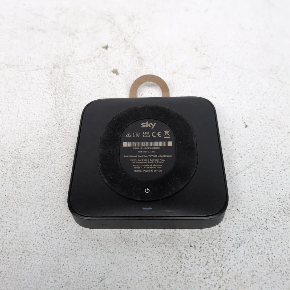 SKY STREAM PUCK IP061B-02-SKY-ANT UNBOXED