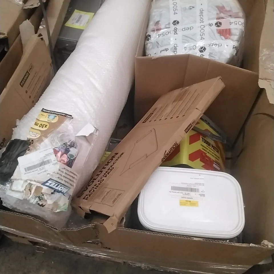 PALLET OF ASSORTED DIY, HOME IMPROVEMENT AND BUILDING PRODUCTS TO INCLUDE; EASY FIX PATIO JOINT MORTAR, PERMANENT POTHOLE REPAIR, PAVING PAD ETC