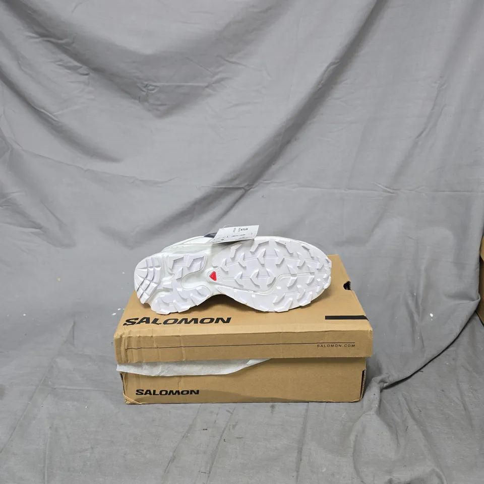 SALOMON WHITE TRAIL RUNNING SHOES – BOXED 