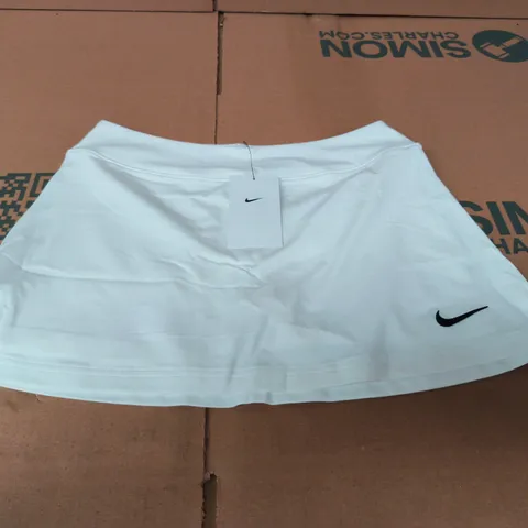 NIKE WOMEN'S WHITE TRAINING SKORT - SIZE S