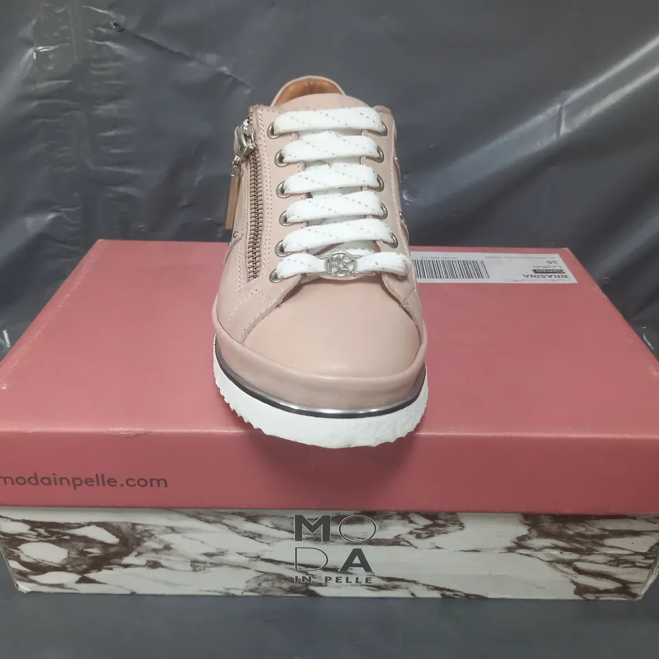 BOXED PAIR OF MODA IN PELLE BRASINA TRAINERS IN CAMEO CHEETAH SIZE 3