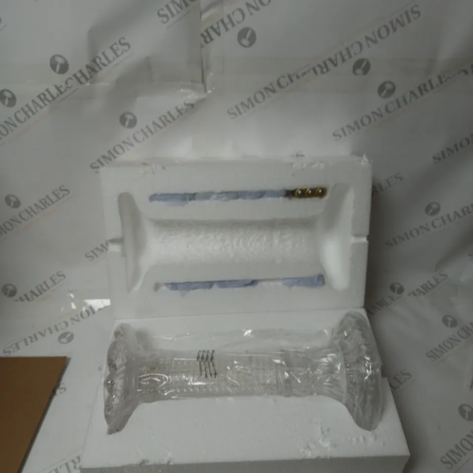 BOXED JULIAN MACDONALD PRE LIT GLASS LIGHT