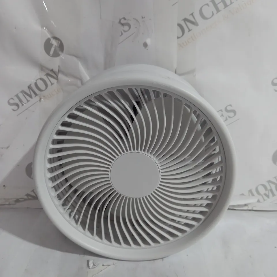 BELL & HOWELL RECHARGEABLE EXTENDABLE DESK & FLOOR FAN, WHITE