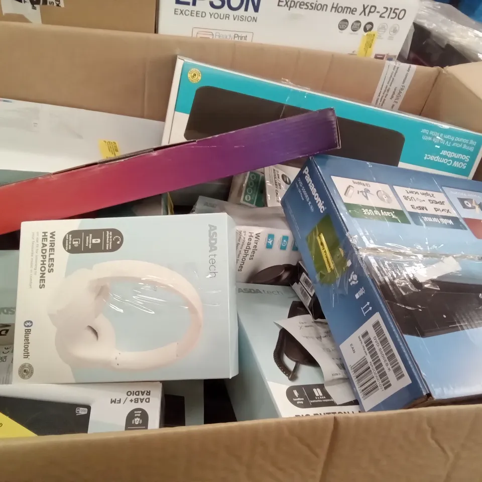 PALLET OF ASSORTED ELECTRONICS INCLUDING WIRELESS HEADPHONES, MECHANICAL GAMING KEYBOARD, POLAROID 50W COMPACT SOUNDBAR, PANASONIC DVD PLAYER, HP DESK JET, POLAROID DOLBY ATMOS SOUNDBAR 