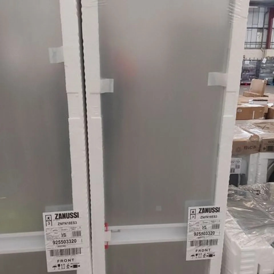 ZANUSSI SERIES 40 INTEGRATED FRIDGE FREEZER WHITE MODEL ZNFN18ES3 RRP £559