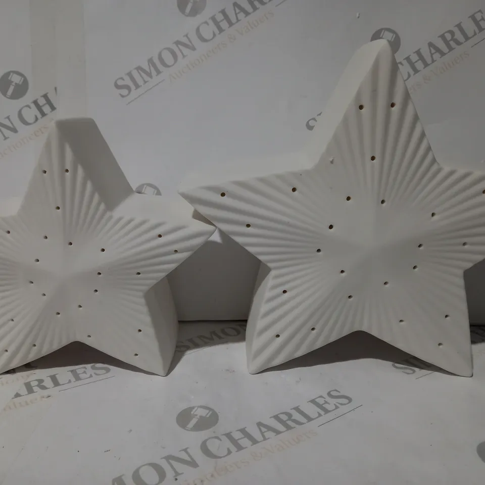 BOXED K BY KELLY HOPPEN SET OF LARGE PORCELAIN LIGHT UP WHITE STARS