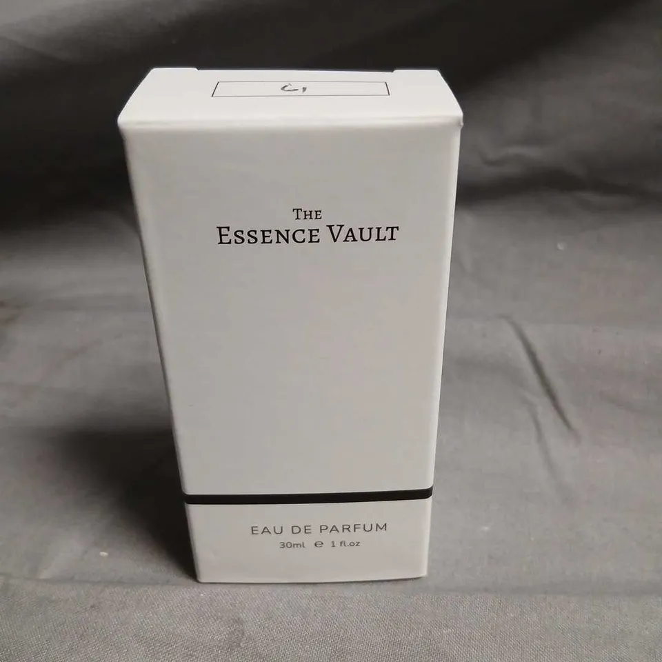 BOXED THE ESSENCE VAULT FRAGRANCES PARFUM 30ML