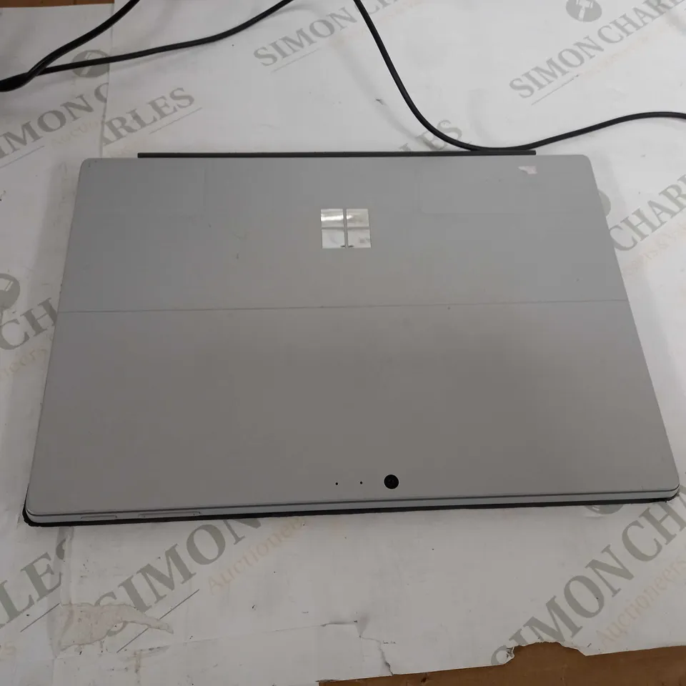 MICROSOFT SURFACE MODEL 1807, INTEL CORE I5-7300, 4GB RAM, 128GB SSD