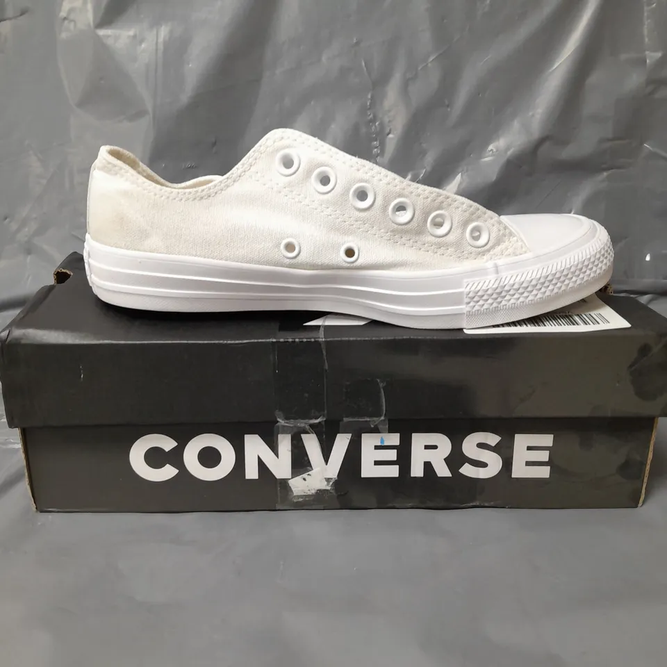 CONVERSE CANVAS OX TRAINERS - WHITE SIZE 5