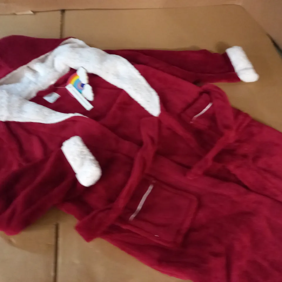 CHELSEA PEERS RED DRESSING GOWN - UK 7/8 YRS