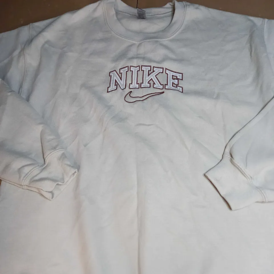 NIKE LOGO BIEGE SWEATSHIRT SIZE M