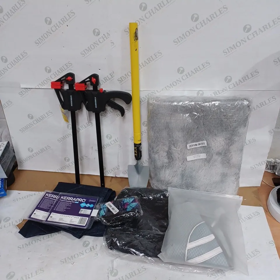 BOX TO CONTAIN APPROX. 20 X ASSORTED HOUSEHOLD PRODUCTS, INCLUDES GARDENING EQUIPMENT, TOOLS, BEDROOM FABRICS ETC 