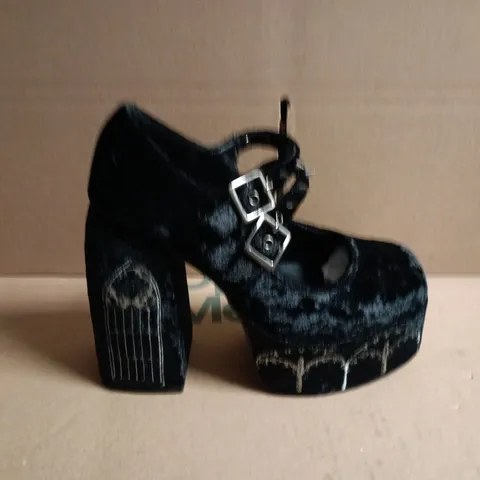 BOXED KOI LADY MENACE GRUNGE CRUSHED VELVET HEELS - BLACK, UK4