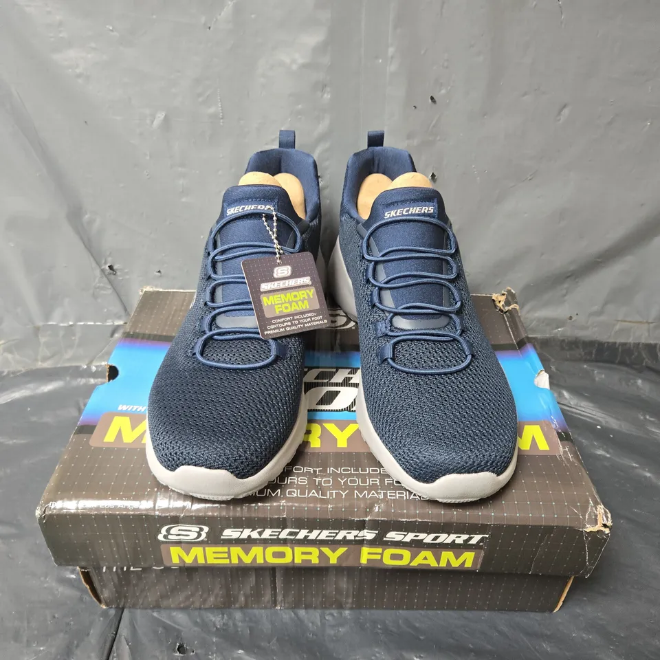 BOXED PAIR OF SKECHERS DYNAMIGHT TRAINERS IN NAVY - UK 8