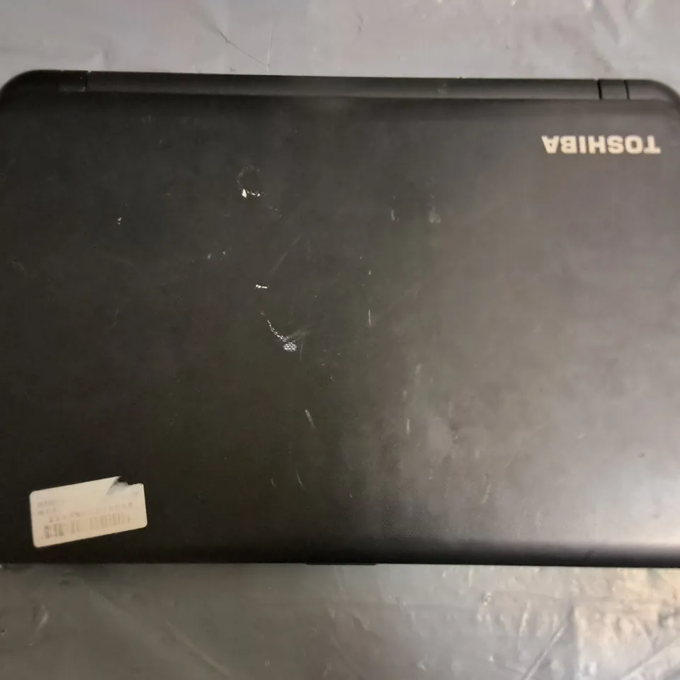UNBOXED TOSHIBA SATELLITE C50-B-14D INTEL INSIDE 