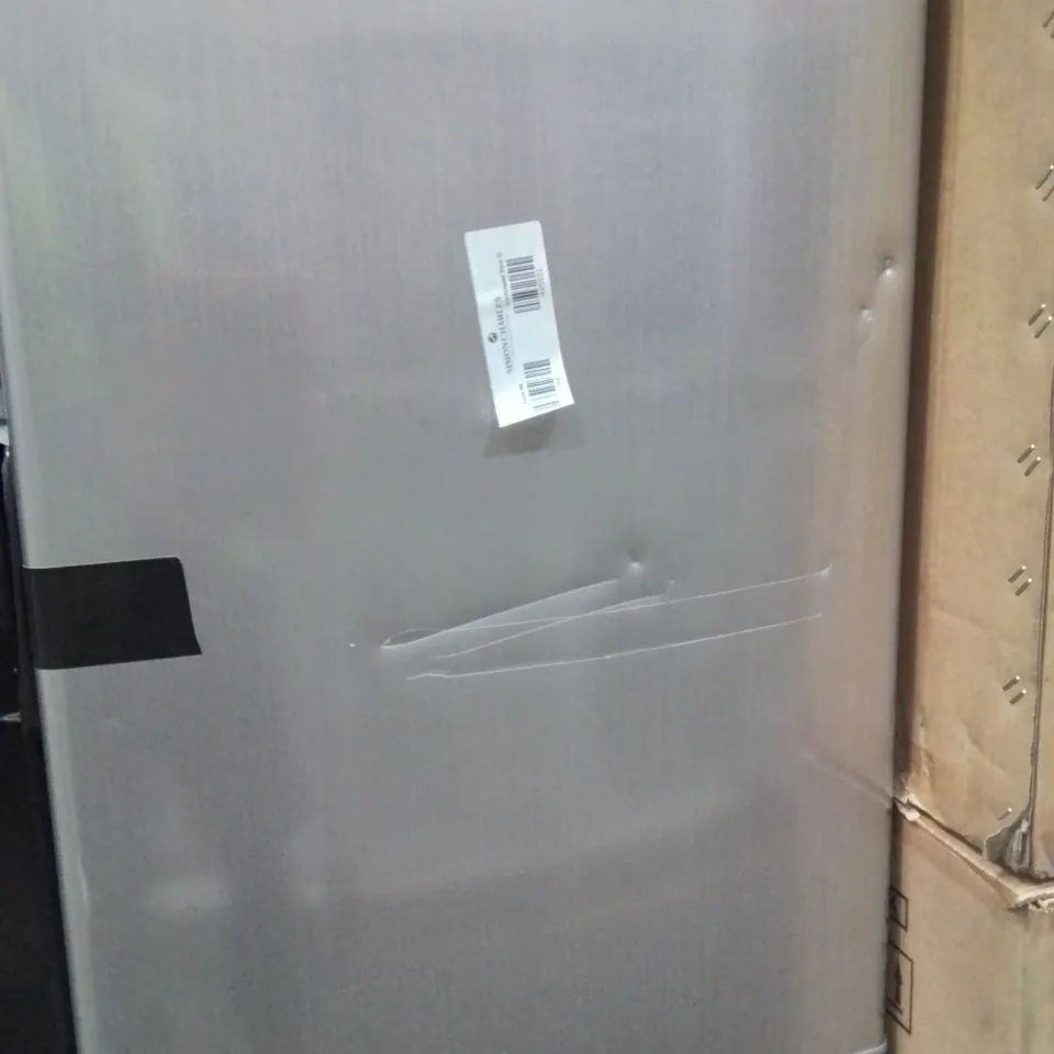 SWAN SR15690S 48CM WIDE, 50/50 SPLIT FRIDGE FREEZER - SILVER