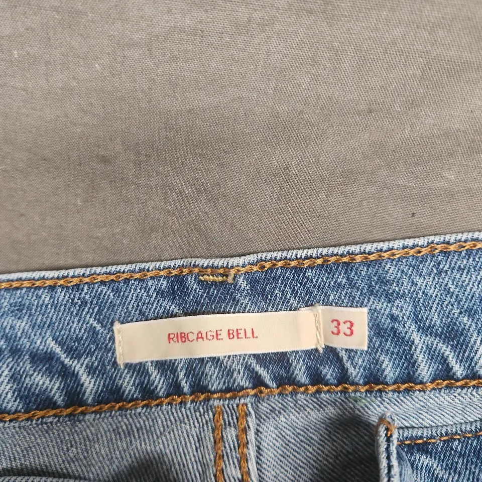 LEVI'S JEANS – MEN'S DENIM, SIZE 33 (LEVI STRAUSS & CO)