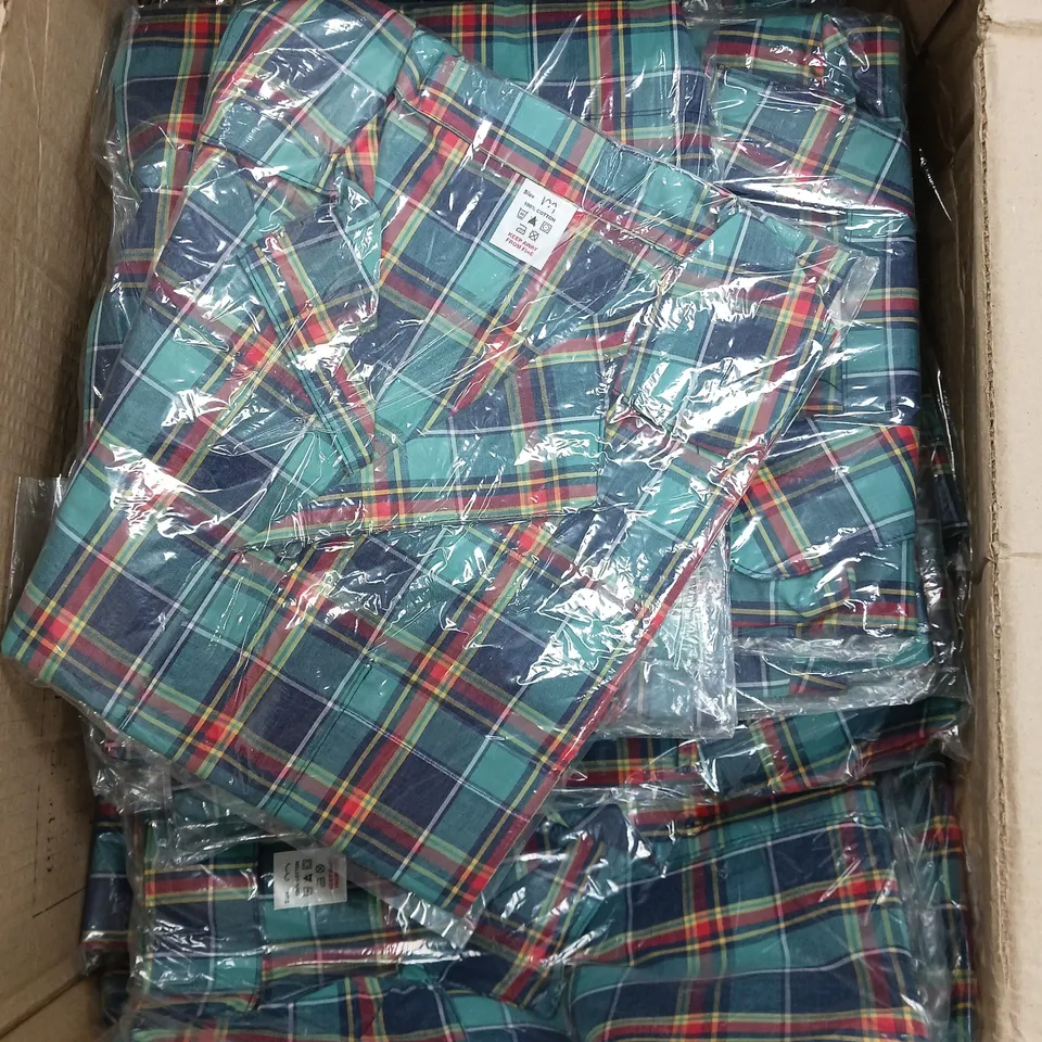 BOX OF APPROXIMATELY 20 CHECK NIGHT SHIRTS IN GREEN SIZE M