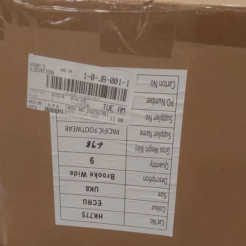 BOX CONTAINING APPROXIMATELY 9x BRAND NEW SIMPLY BE ECRU BROOKE WIDE SHOES - SIZE 8