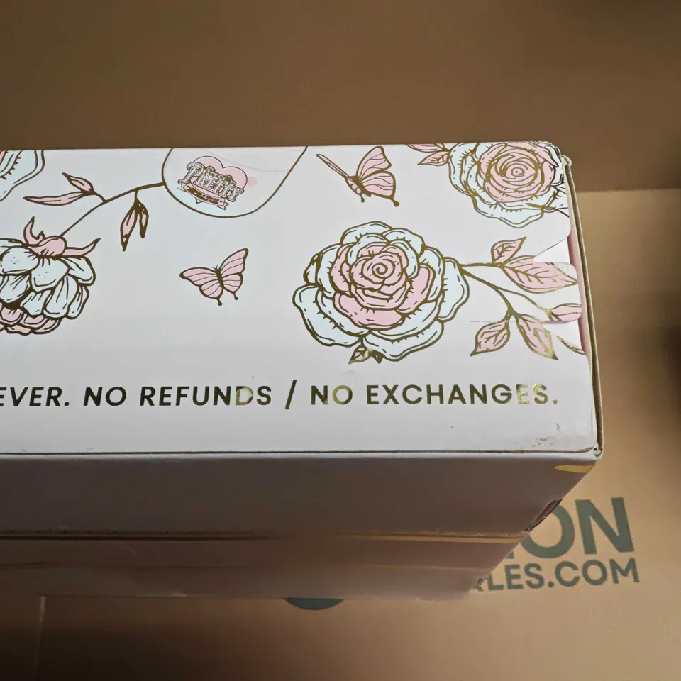 SEALED PLOUISE COSMETICS BOX SET