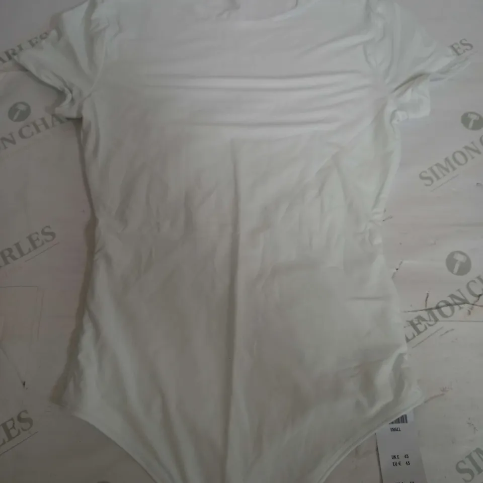 AMBERCROMBIE & FITCH WHITE BODY SUIT - SMALL
