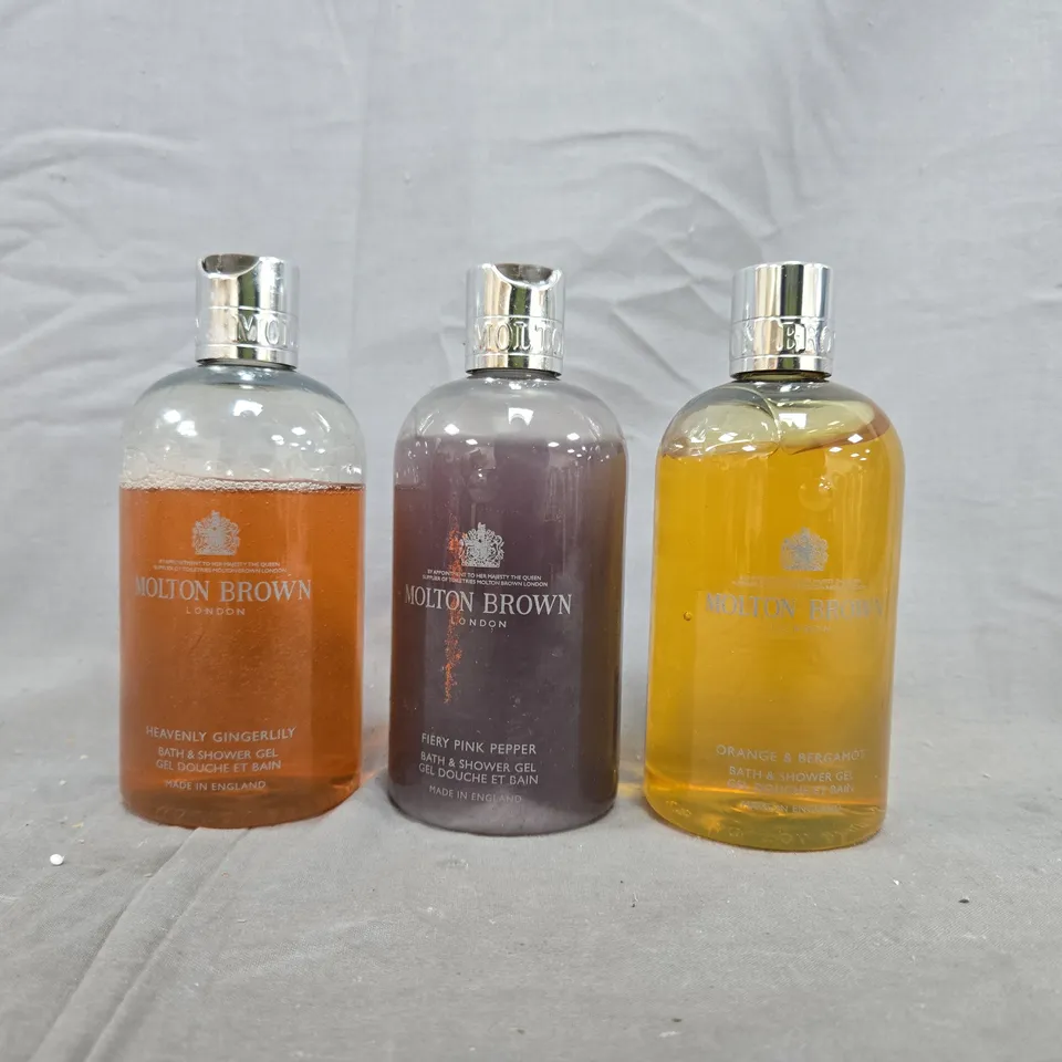 MOLTON BROWN BATH AND SHOWER GEL TRIO SET