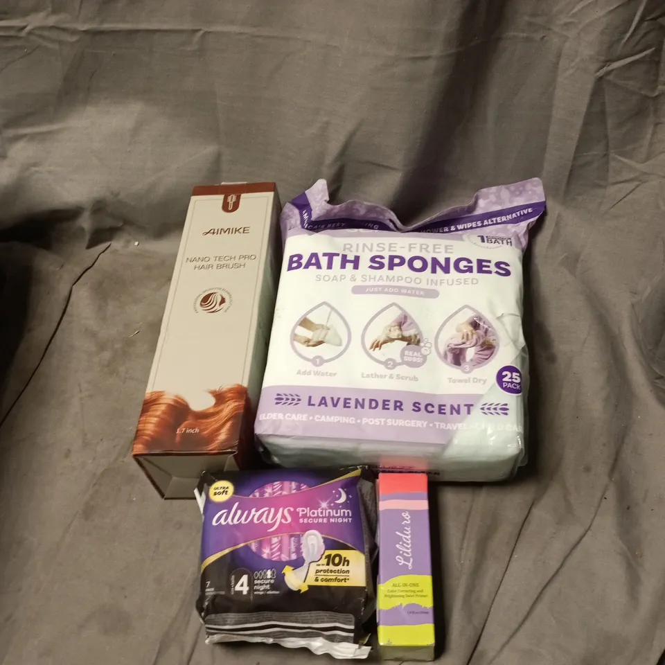APPROXIMATELY 15 X ASSORTED COSMETIC ITEMS TO INCLUDE BATH SPONGES, AIMIKE HAIR BRUSH, ALWAYS, ALL IN ONE SWIRL PRIMER ETC