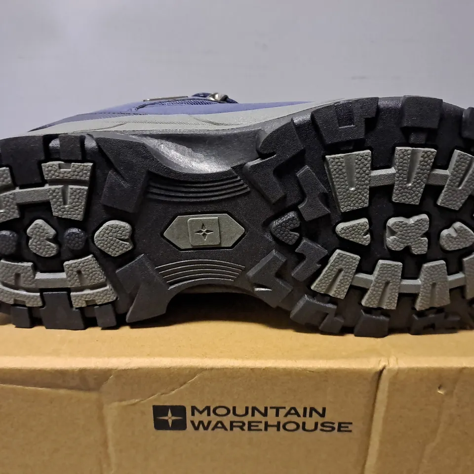 BOXED MOUNTAIN WAREHOUSE NAVY WALKING BOOTS - SIZE UK 10