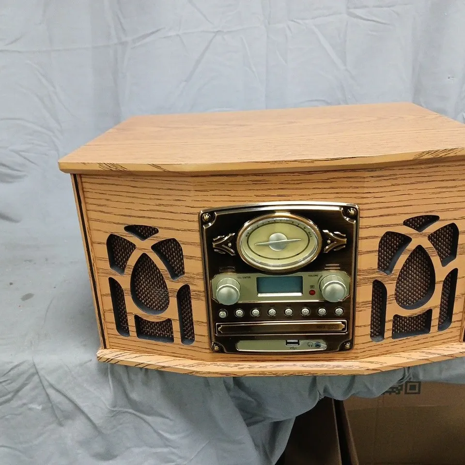 AUNA WOODEN CABINET TABLETOP STEREO WITH CD PLAYER – REMOTE INCLUDED
