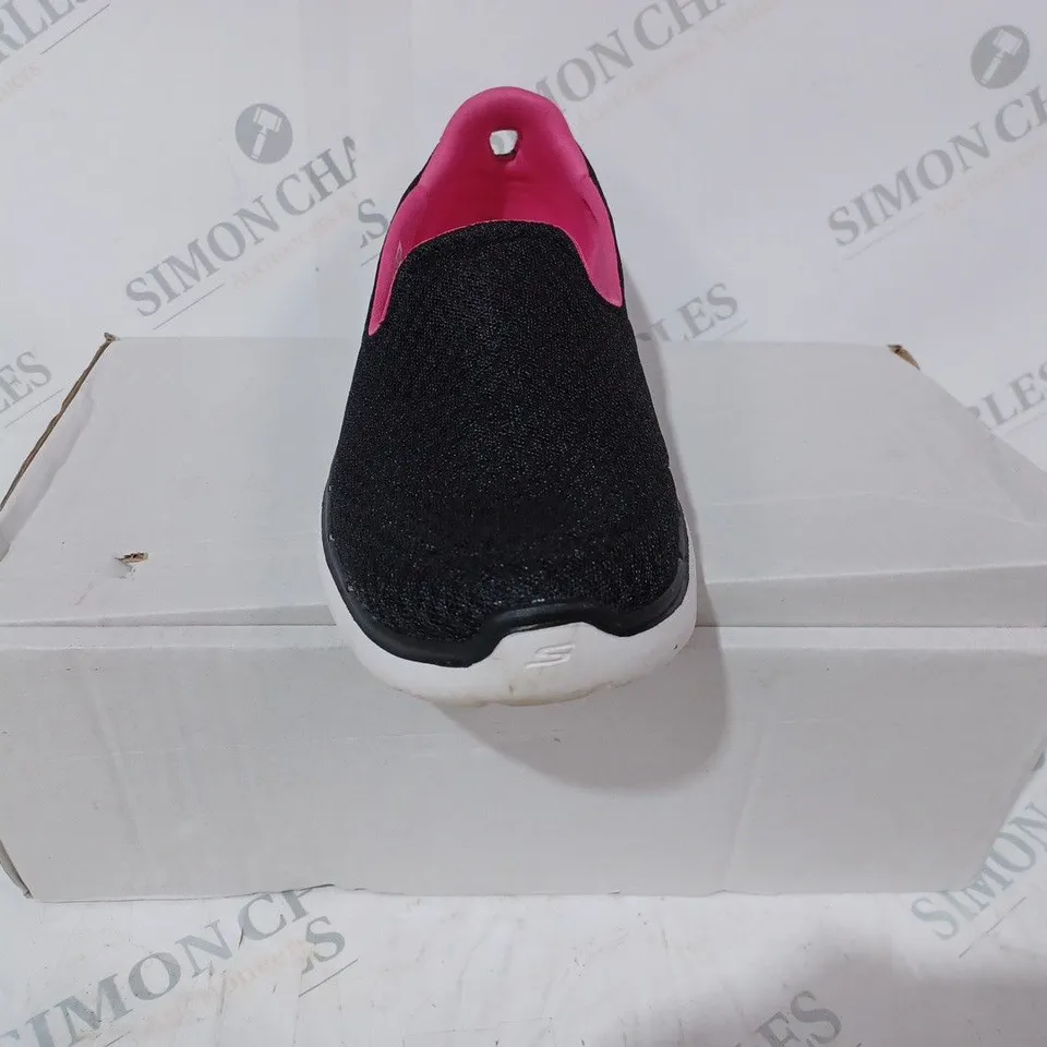 SKECHERS GO WALK 6 BIG SPLASH SLIP ON SHOES, BLACK - SIZE 6.5