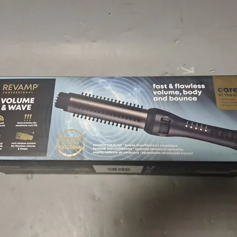 BOXED REVAMP VOLUME AND WAVE CERAMIC HOT BRUSH BR-1350X-GB
