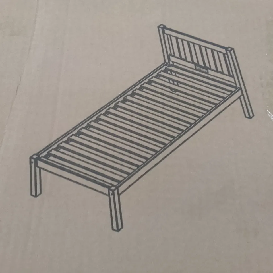 BOXED LUNA BED 90CM - WHITE (2 BOXES)