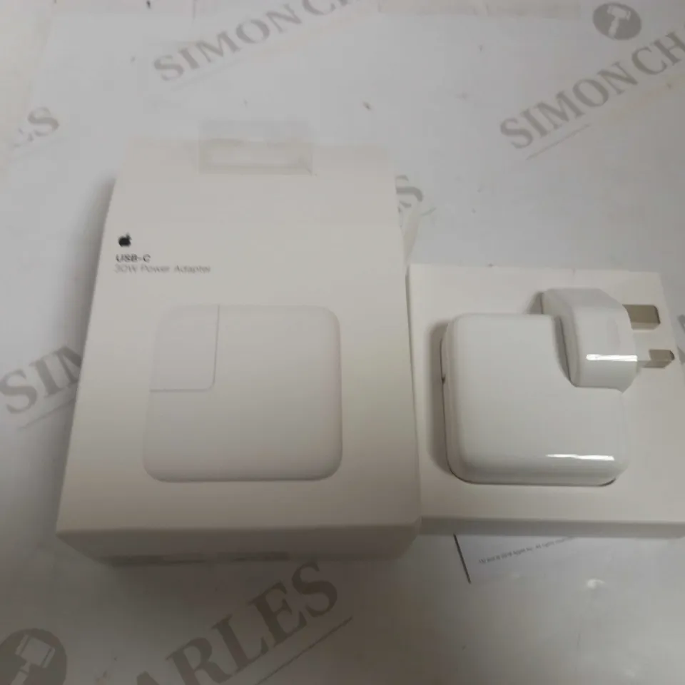 30W USB-C POWER ADAPTER
