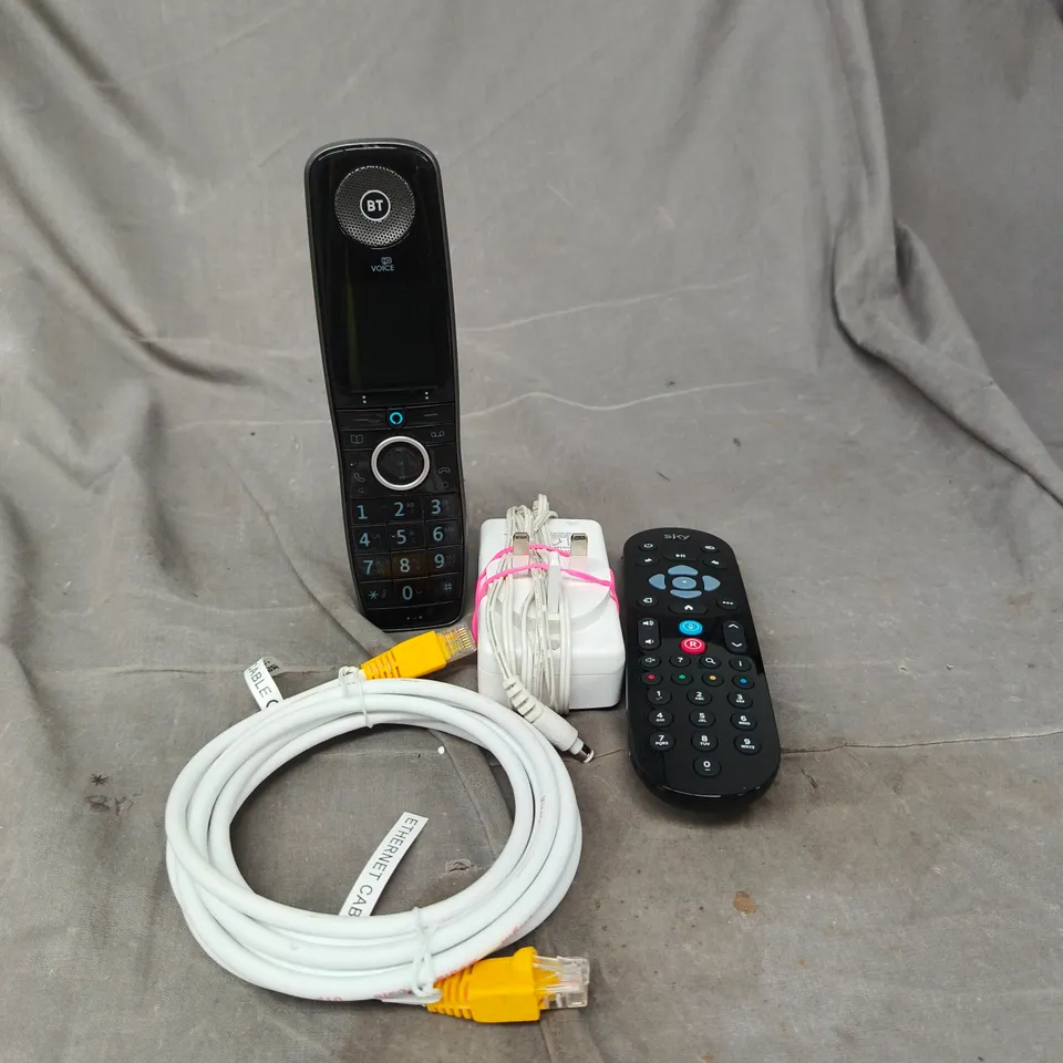 APPROXIMATELY 12 ASSORTED ELECTRICAL PRODUCTS TO INCLUDE PLUGS, BT LANDLINE HANDSET AND TELEPHONE CABLES