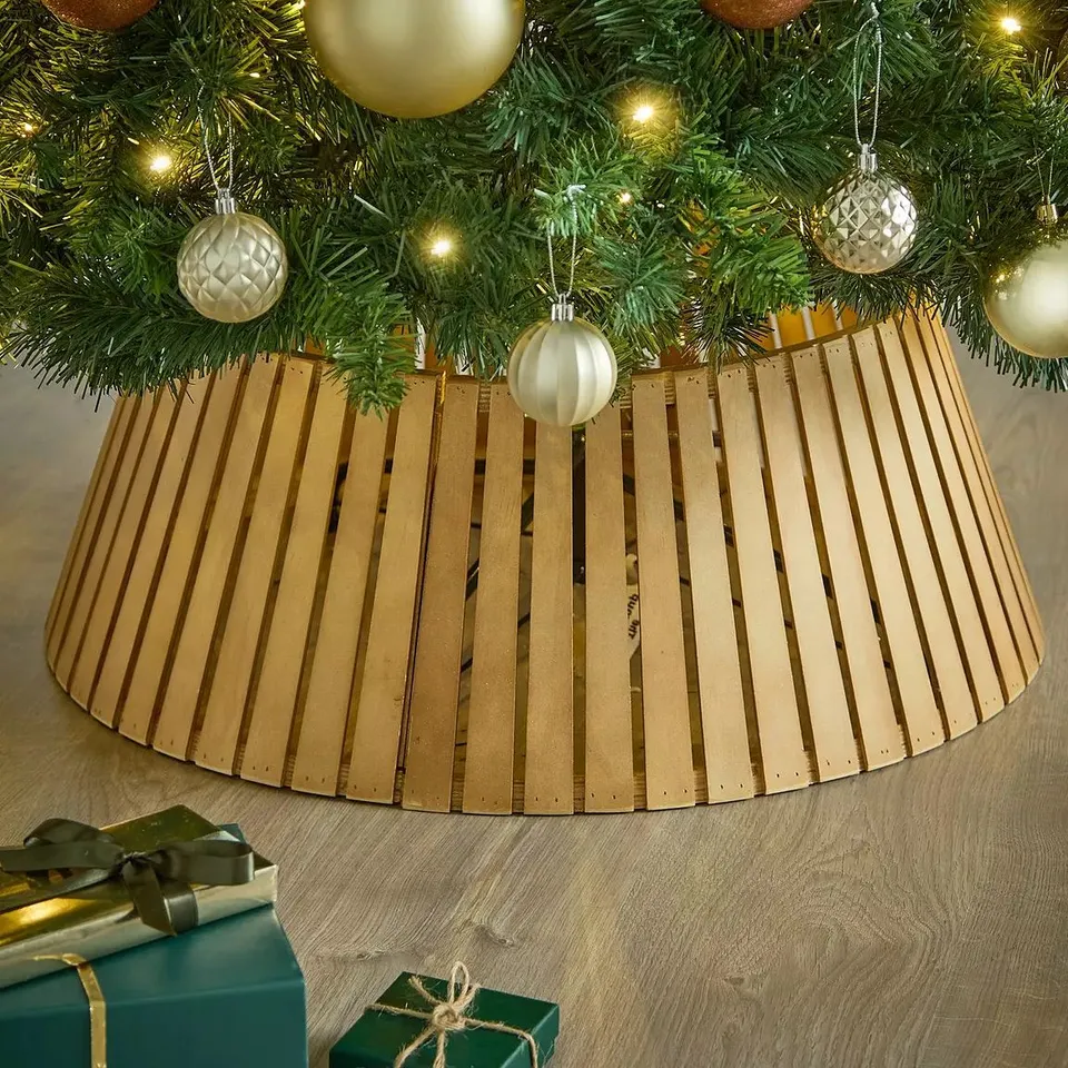 WOODEN SLAT TREE SKIRT