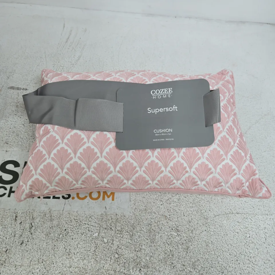 COZEE HOME SUPERSOFT CUSHION – PINK PATTERN