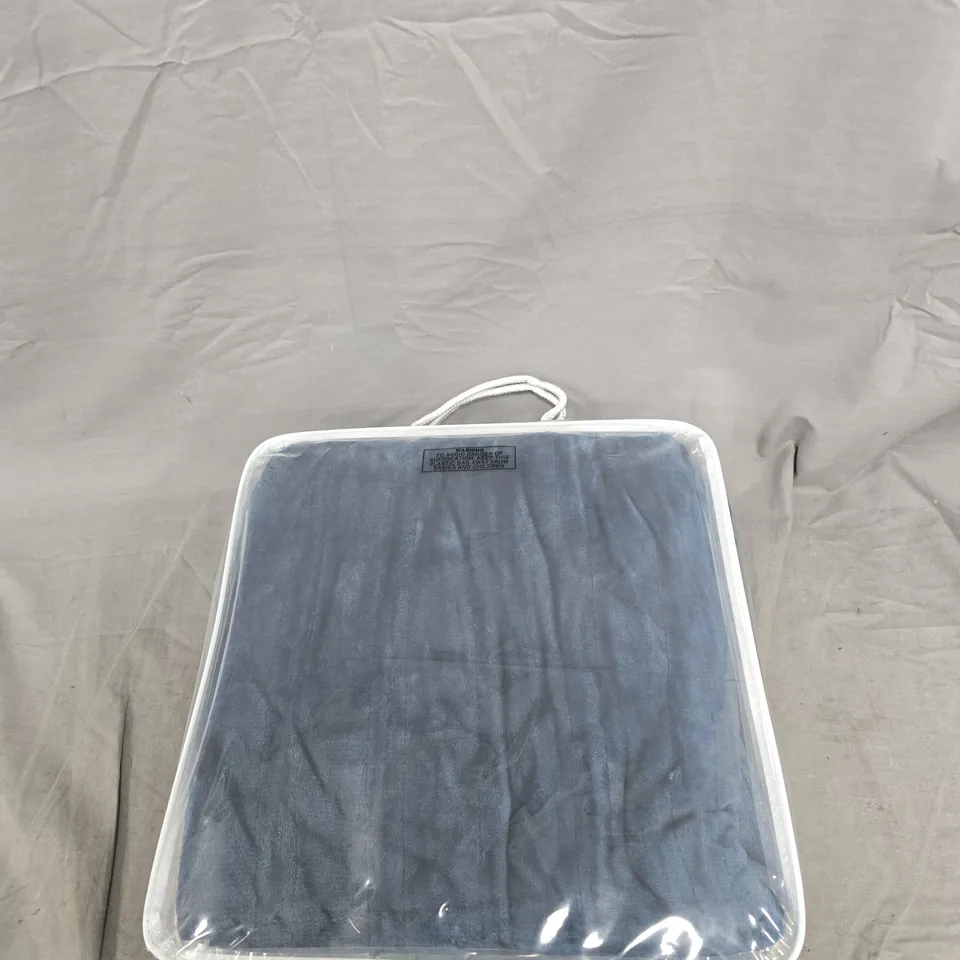 DREAMS FLANNEL HEATED THROW – BLUE (9 HEAT SETTINGS)