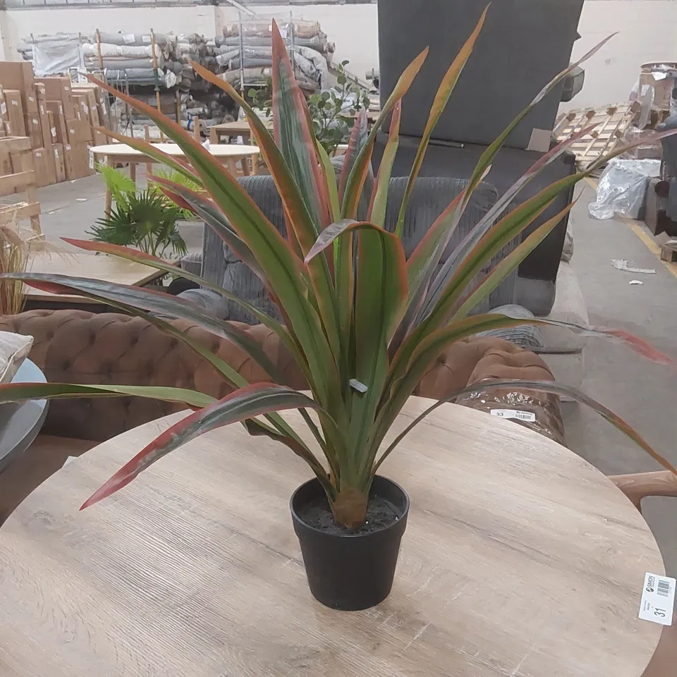 ARTIFICIAL POTTED PLANT
