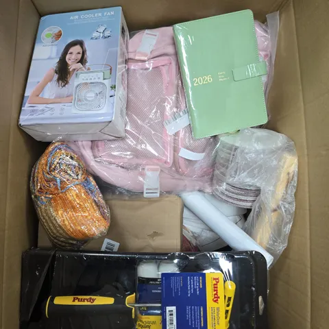 APPROXIMATELY 25 ASSORTED HOUSEHOLD PRODUCTS TO INCLUDE DIARIES, BACKPACK AND PAINT ROLLER - COLLECTION ONLY