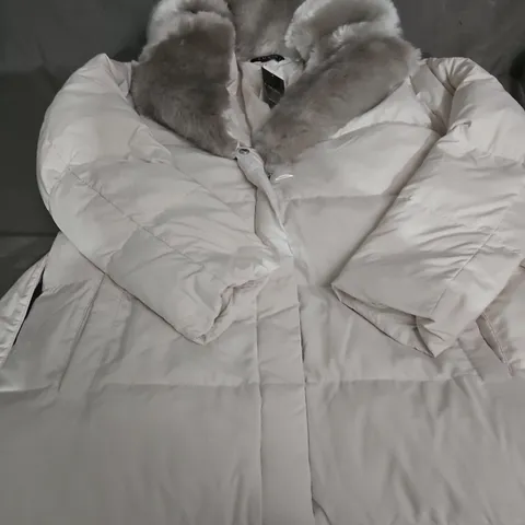 LAUREN RALPH LAUREN WHITE PUFFER COAT WITH GREY FAUX-FUR COLLAR - SIZE L