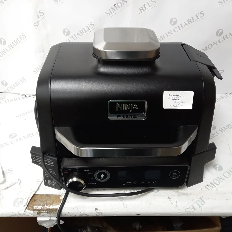 BOXED NINJA WOODFIRE ELECTRIC BBQ GRILL & SMOKER OG701UKQ