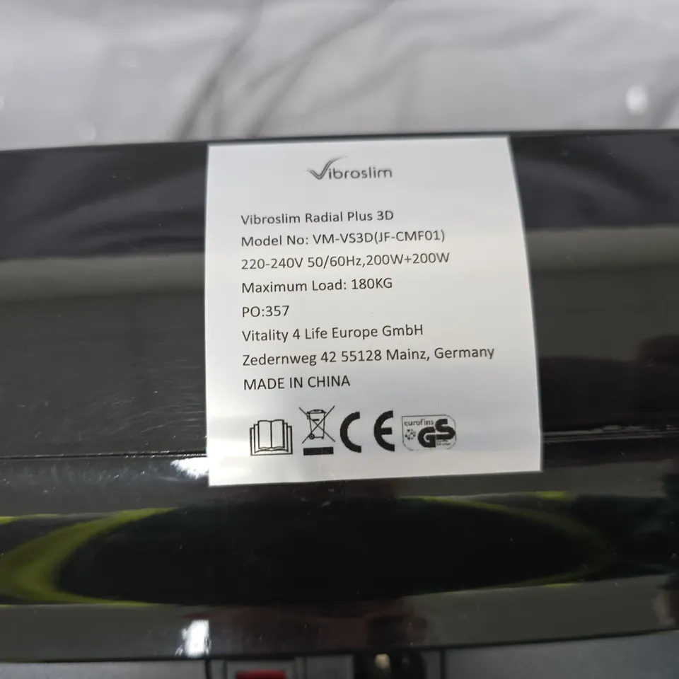 VIBROSLIM RADIAL PLUS 3D VIBRO PLATE – MODEL VM-VS3D (220-240V, 200W)